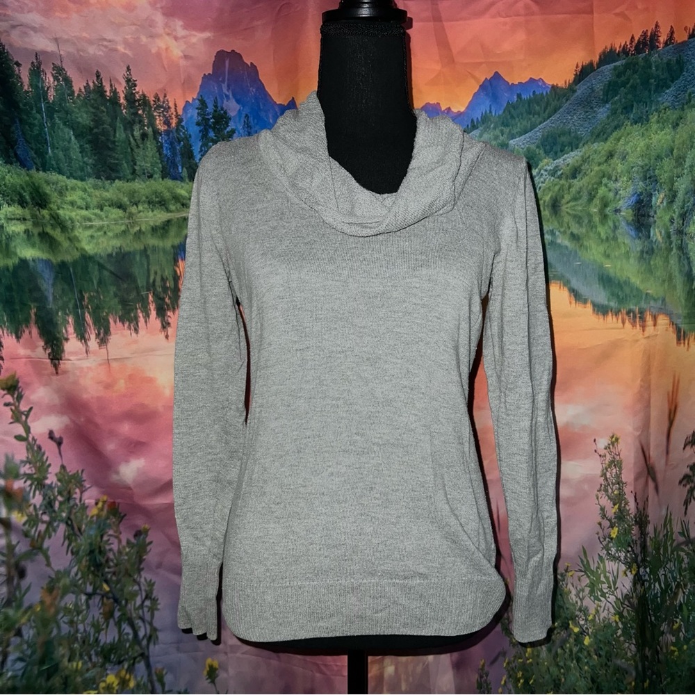 Loose turtle neck sweater